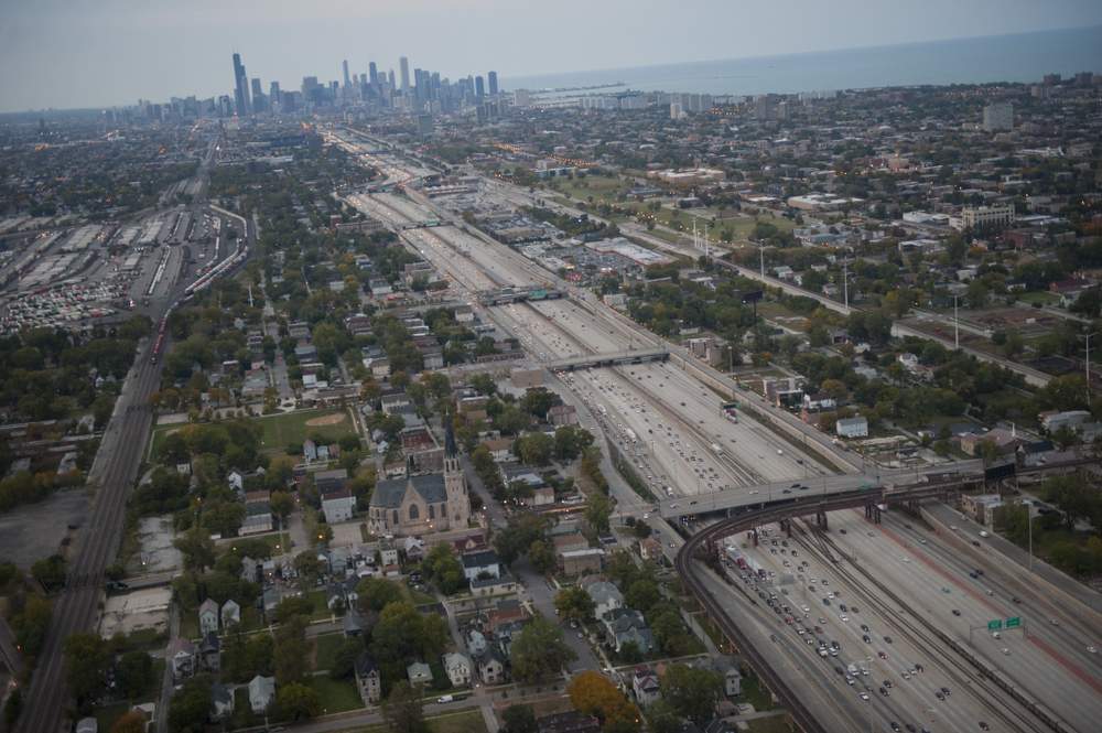 The Dan Ryan Expressway cuts through the South Side of Chicago. (WBEZ\/Bill Healy)