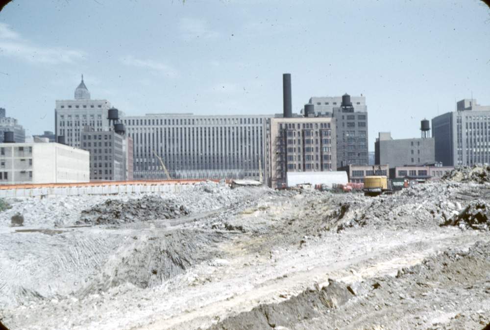 Demolition of the Near West Side for construction of the expressway, 1955. (Courtesy University of Chicago Photographic Archive. Mildred Mead Photographs, apf2-10024)